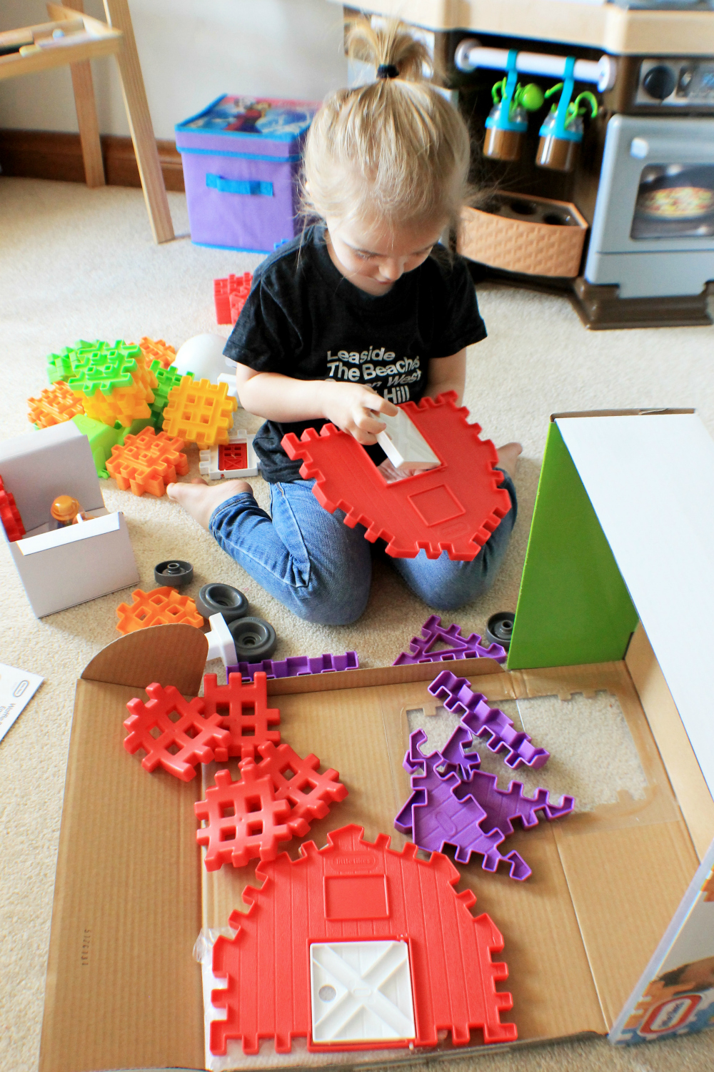 little tikes waffle blocks farm set