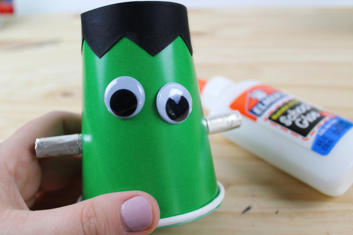 DIY Halloween Frankenstein Treat Cups