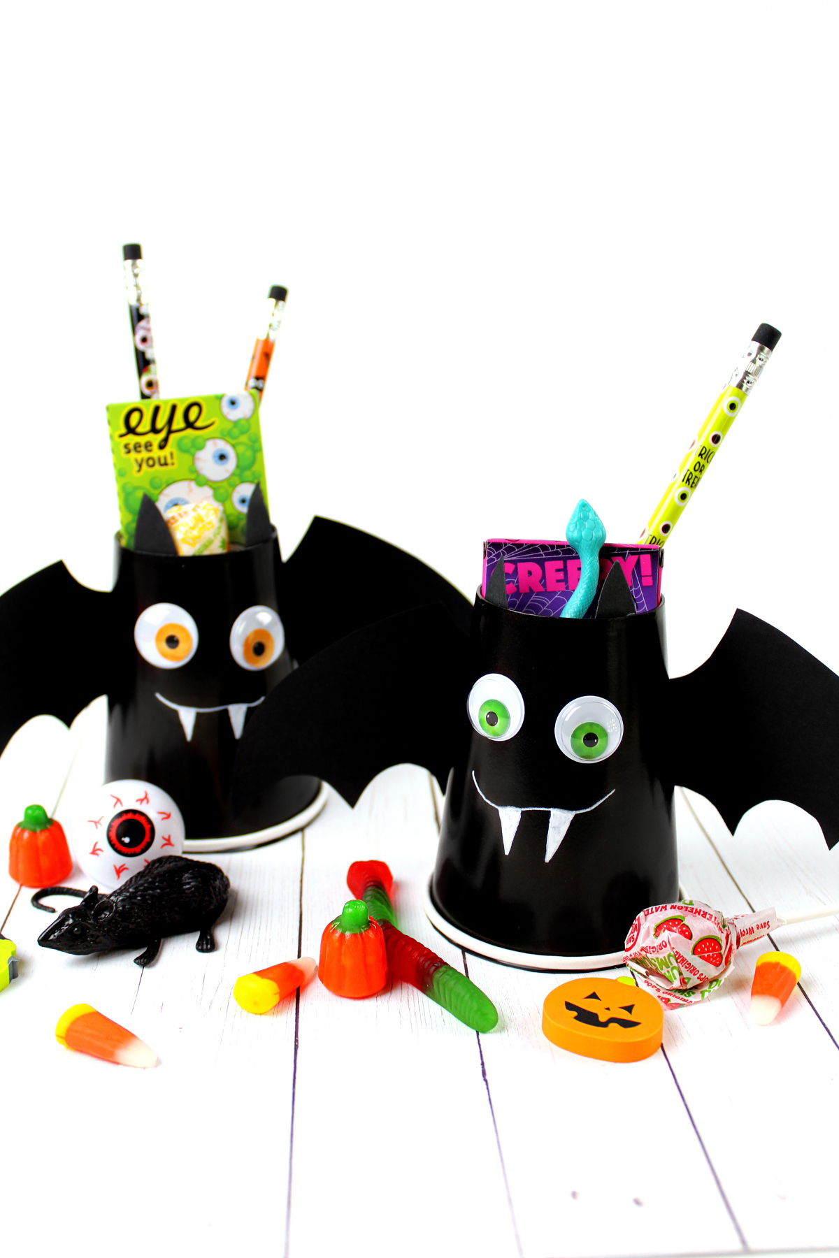 DIY Halloween Bat Treat Cups