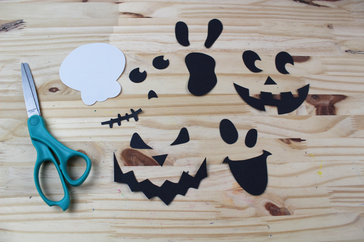 13 Spooky DIY Halloween Treat Bags