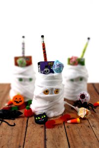 DIY Mummy Halloween Treat Cups