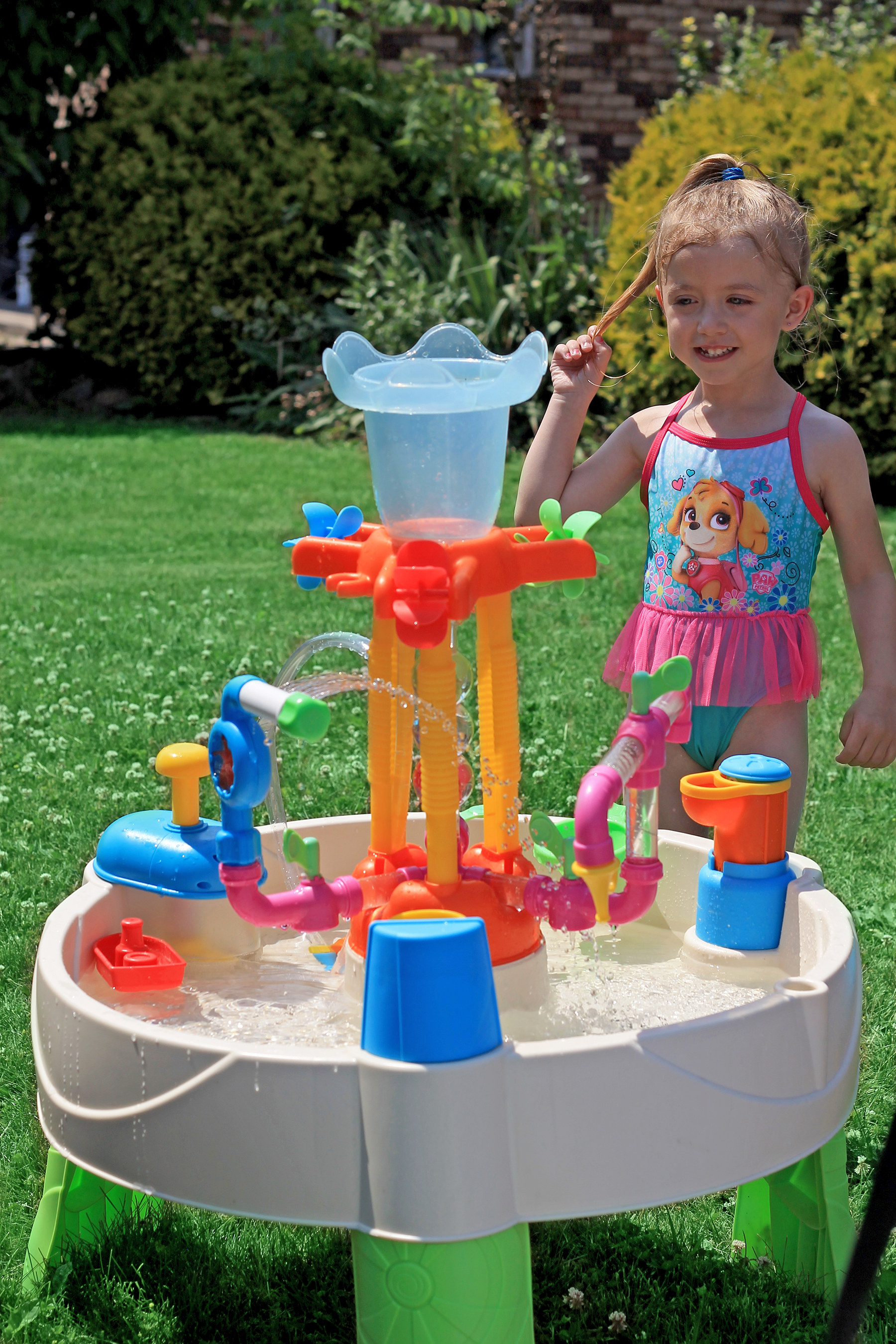 little tikes fun factory water table