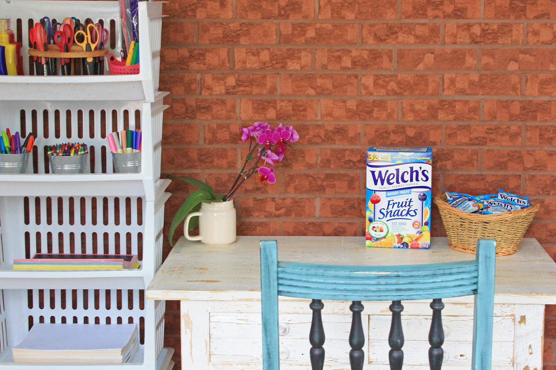 Welch's Fruit Snacks DIY Homework Station