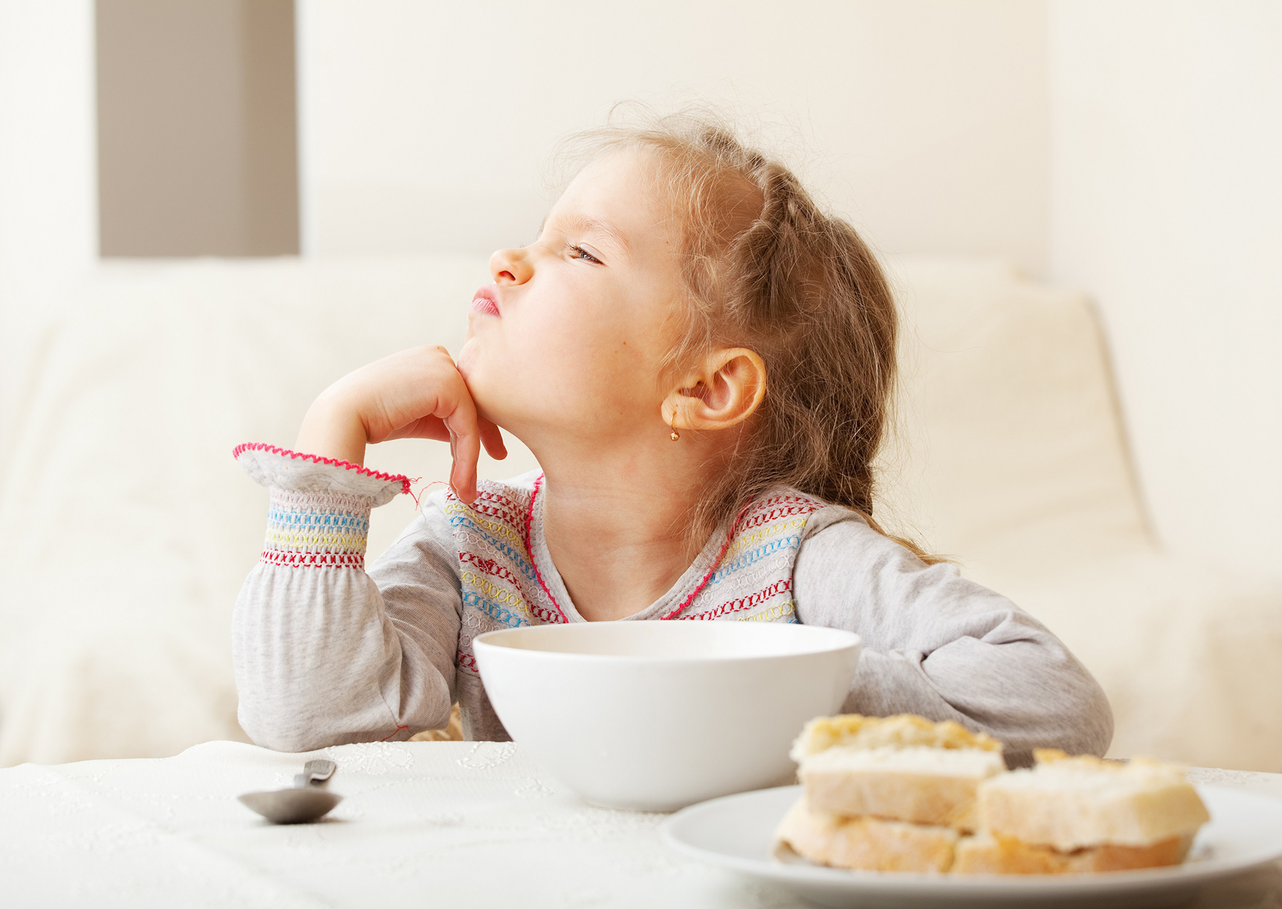 How We're Accidentally Teaching Our Kids Bad Eating Habits