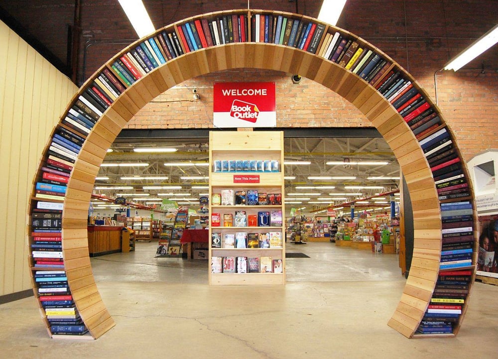 book warehouse outlet