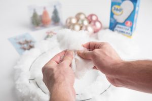 DIY Christmas Duster Wreath