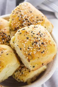 Everything But The Bagel Dinner Rolls