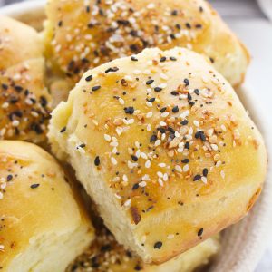 Everything But The Bagel Dinner Rolls