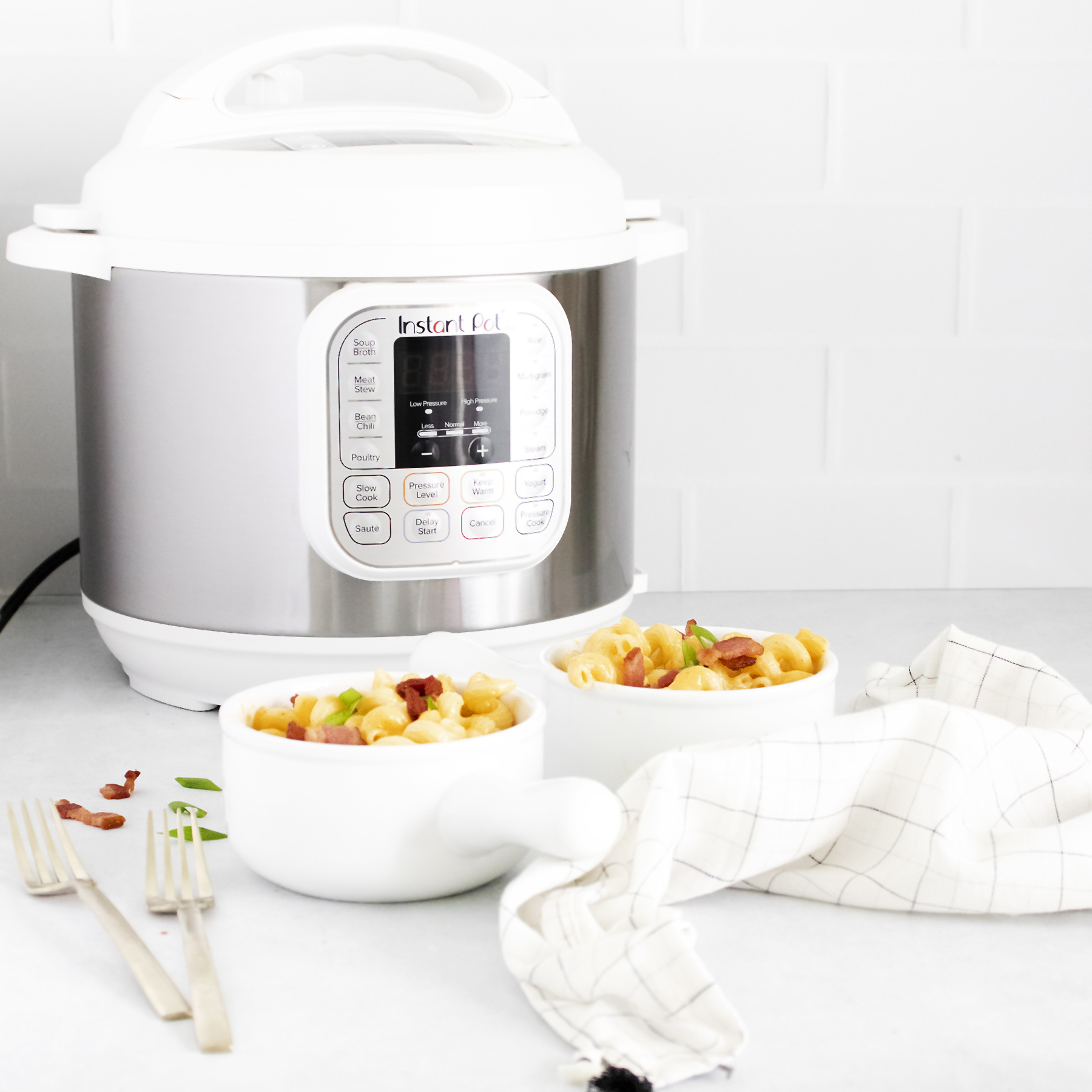 ultimate crock pot mac amp cheese