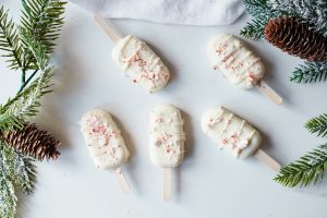 Easy Christmas Cake Pops