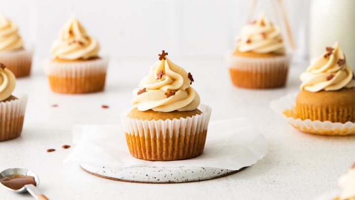 Salted Caramel Gingerbread Cupcakes