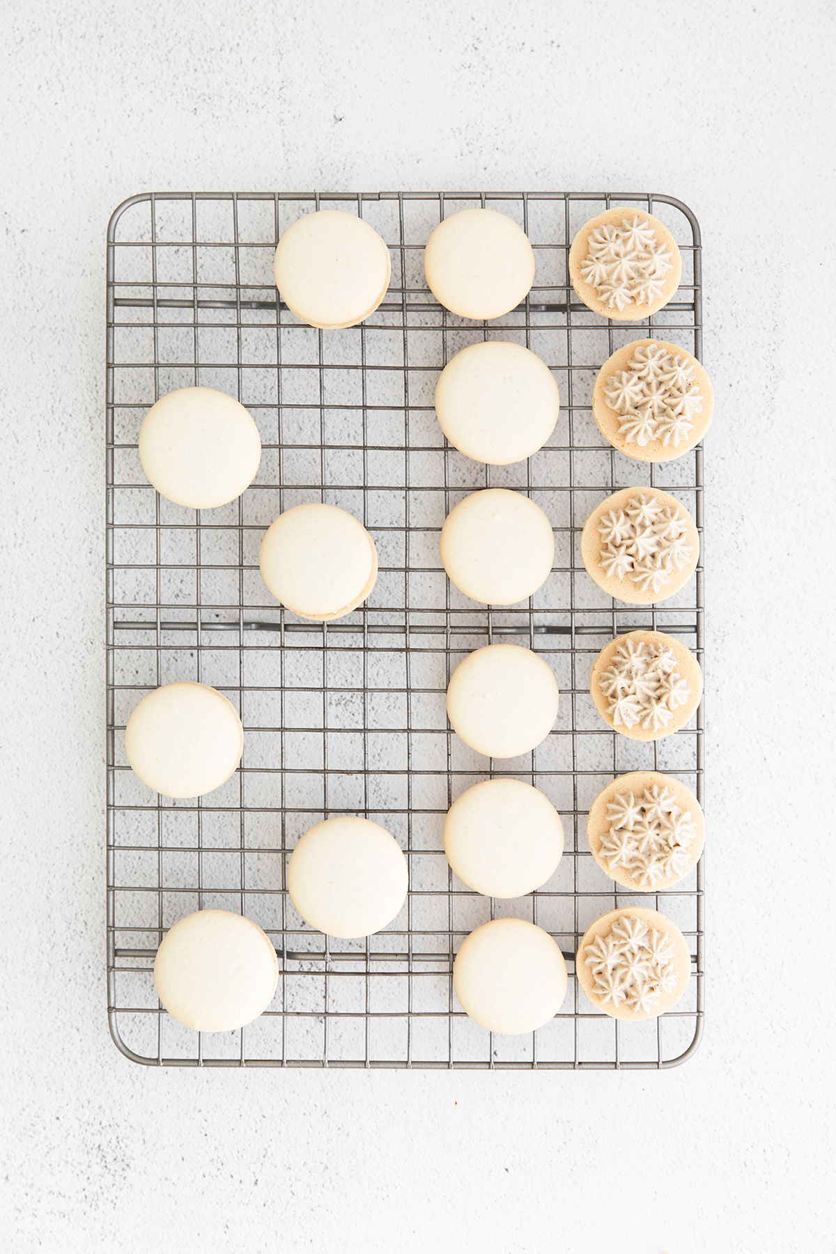 Tiramisu Macarons