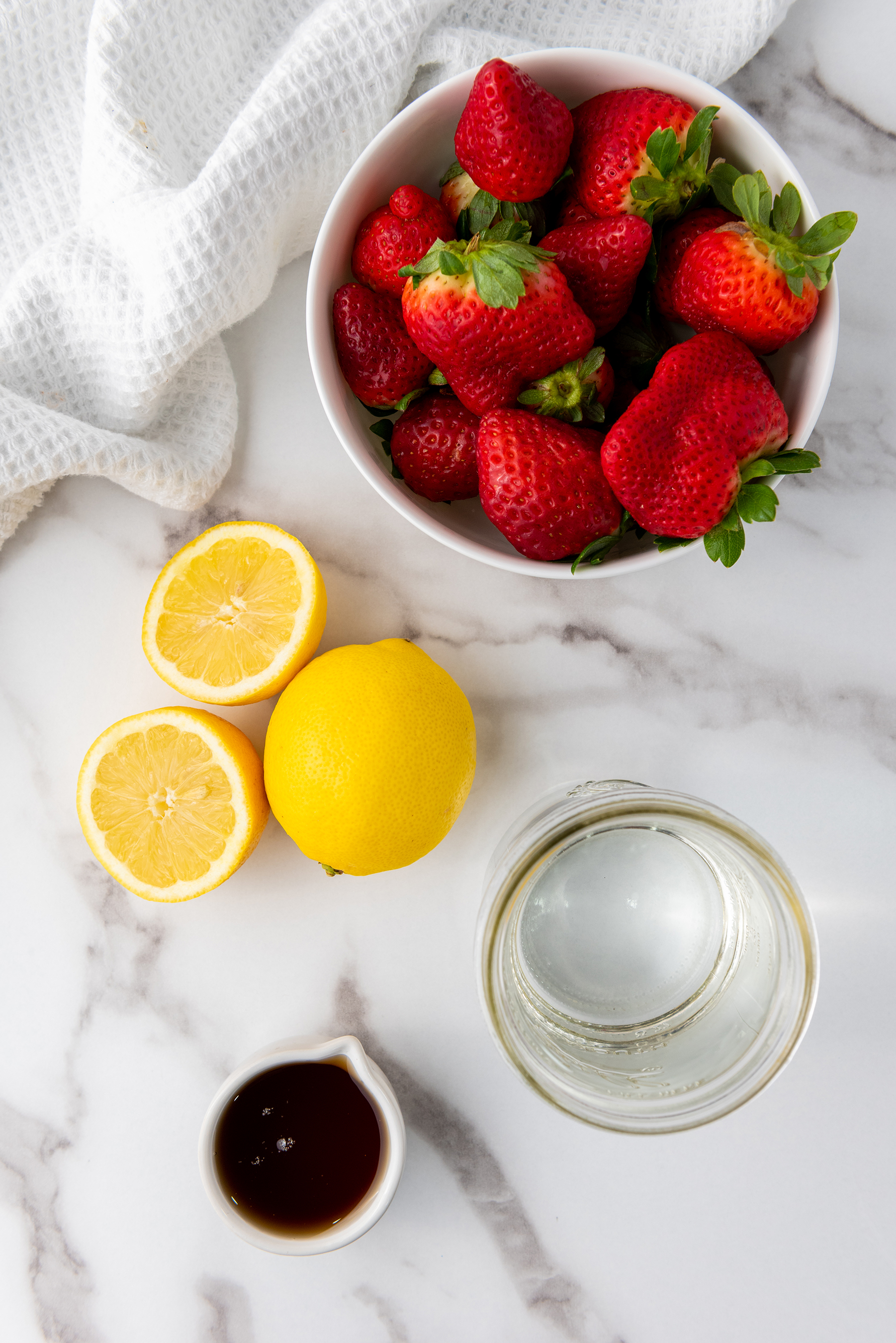 Homemade Strawberry Lemonade Popsicles