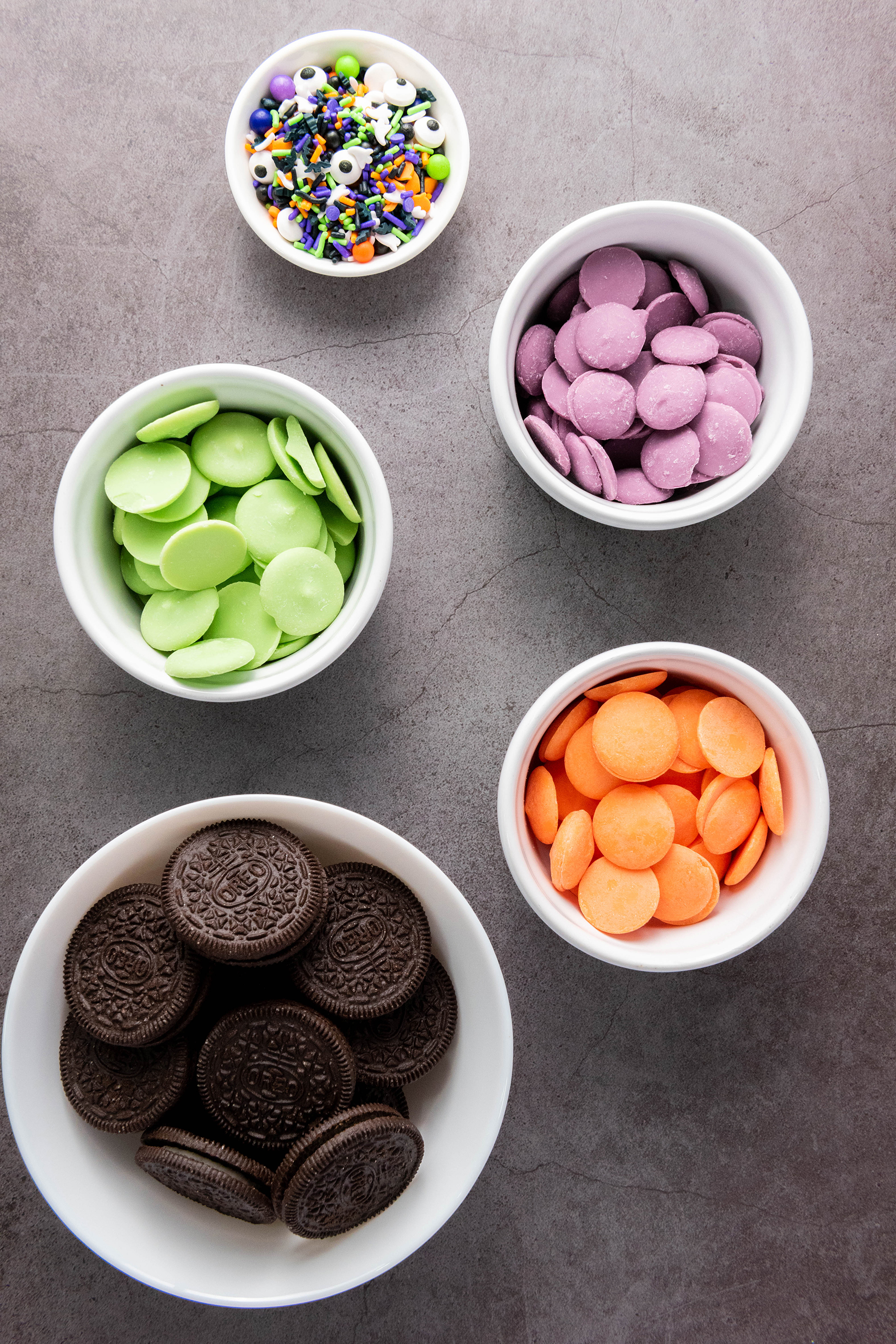 Easy Halloween Oreo Cookies