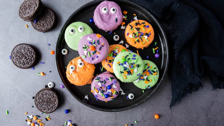 Easy Halloween Oreo Cookies